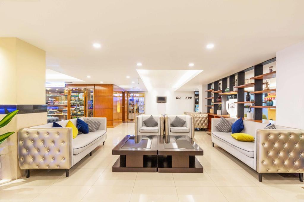 Dhaka Regency Hotel & Resort Bagian luar foto