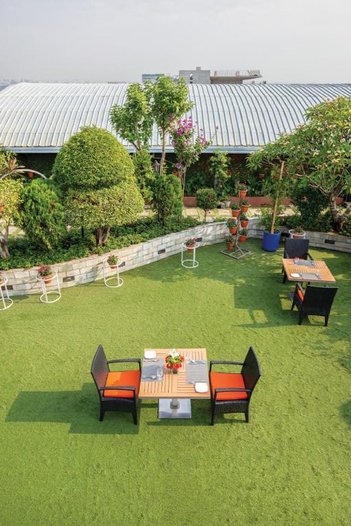 Dhaka Regency Hotel & Resort Bagian luar foto