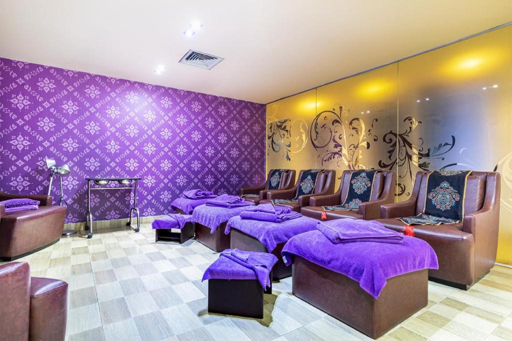 Dhaka Regency Hotel & Resort Bagian luar foto