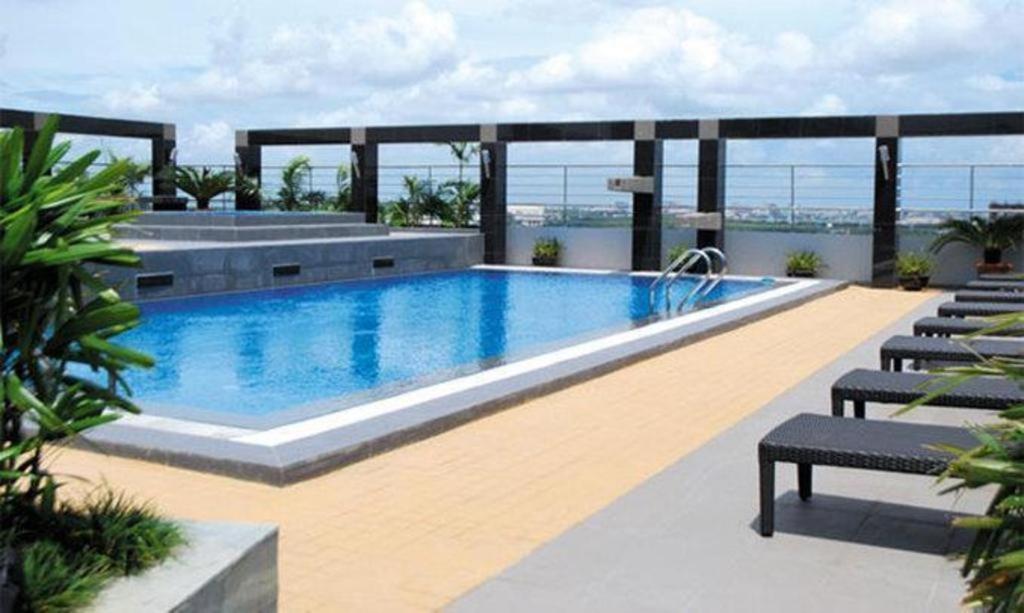 Dhaka Regency Hotel & Resort Bagian luar foto