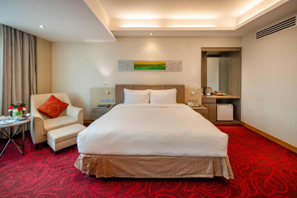 Dhaka Regency Hotel & Resort Bagian luar foto