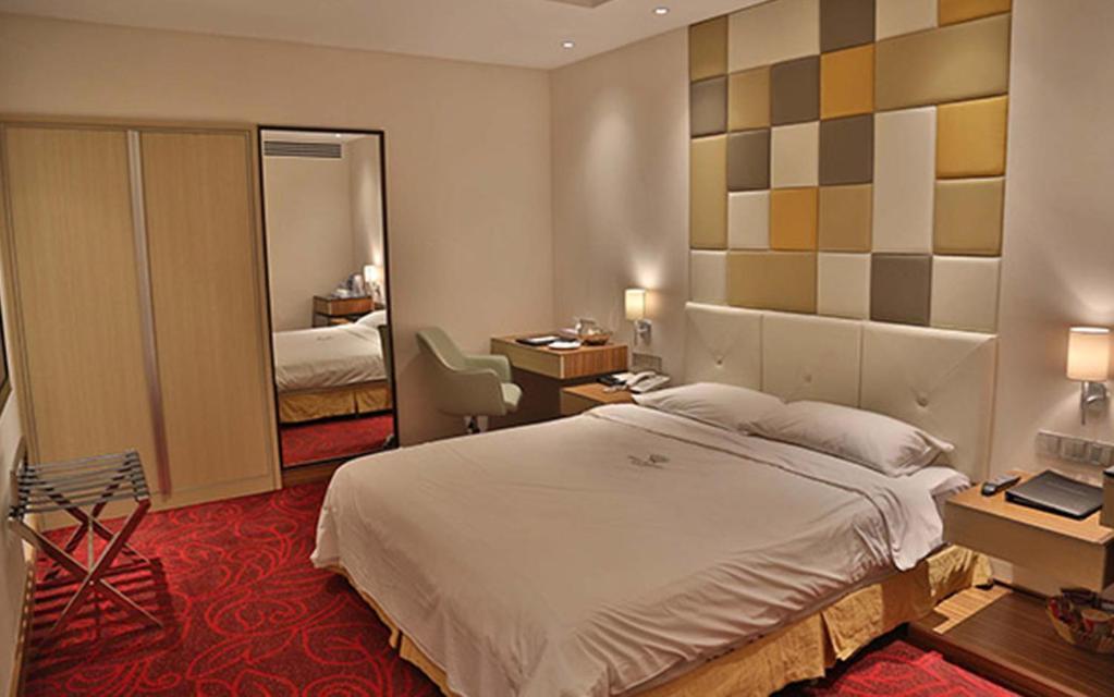 Dhaka Regency Hotel & Resort Bagian luar foto